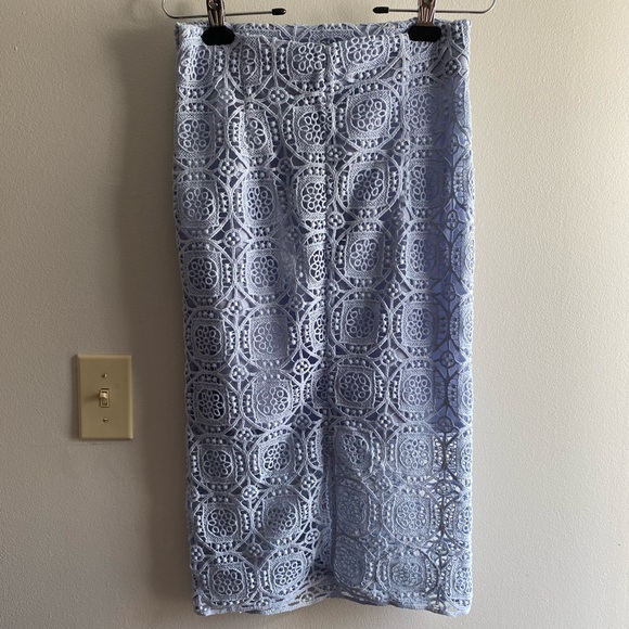 Zara NWT Crochet Midi Skirt. Size Small. Baby Blue Colour. - Picture 4 of 11